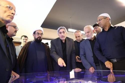 بازدید اعضای کمیسیون انرژی از نمایشگاه صنعت هسته ای کشور